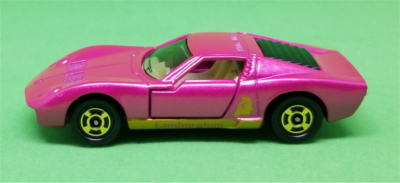 Illustration for article titled LaLD Running of the Bulls 2018: Tomica Lamborghini Miura SV